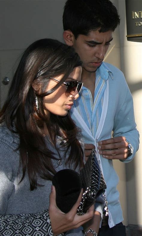 Slumdog millionaire has the goods to bust out as a scrappy contender in the oscar race. Slumdog Millionaire - Wikiwand