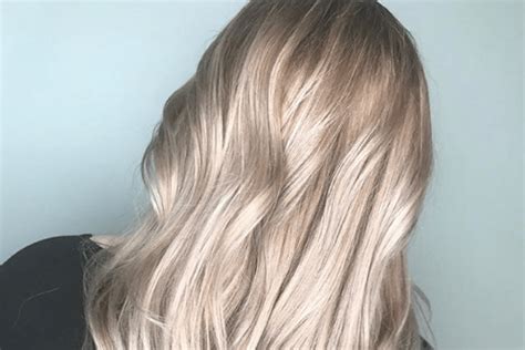 champagne hair is the prettiest way to go blonde this summer