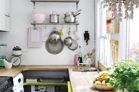 inspirasi dapur kecil  cantik bikin aktivitas masak lebih nyaman