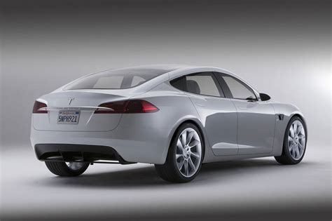 Tesla Model S: $50,000 Electric Car that Seats Seven