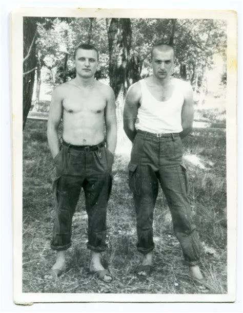 Shirtless Handsome Young Men Hug Love Couple Gay Int Vtg Photo 1499