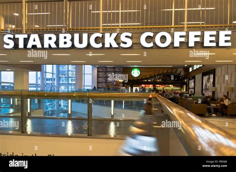 Dh Starbucks Cafe Coffee Shop Uk Modern Shopping Centre Mall Starbucks