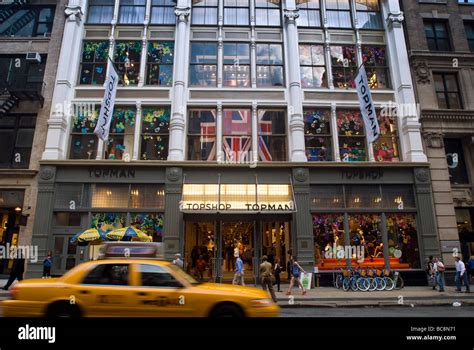 The Topshop Store In The Neighborhood Of Soho In New York Stock Photo