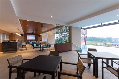 Hotel offers strategic location and easy access to the lively city. The Pool - Impiana Hotel Senai