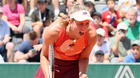 Roland Garros Elise Mertens Au Troisième Tour Avec Un 20 Sur 20 Le Soir