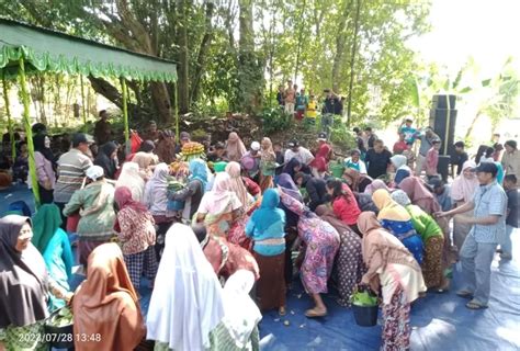 Sedekah Bumi Di Desa Pedeslohor Tegal Tradisi Turun Temurun Nguri