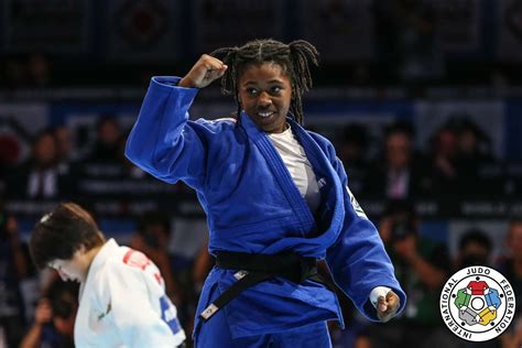 In 2020, she won one of the bronze medals in the women's 57 kg event at the 2020 european judo championships held in prague, czech republic. Sarah Leonie CYSIQUE / IJF.org