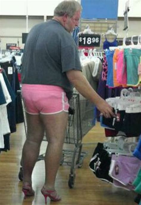 Times Things Got Really Crazy At The Shopping Mall Walmart Funny Funny People Pictures