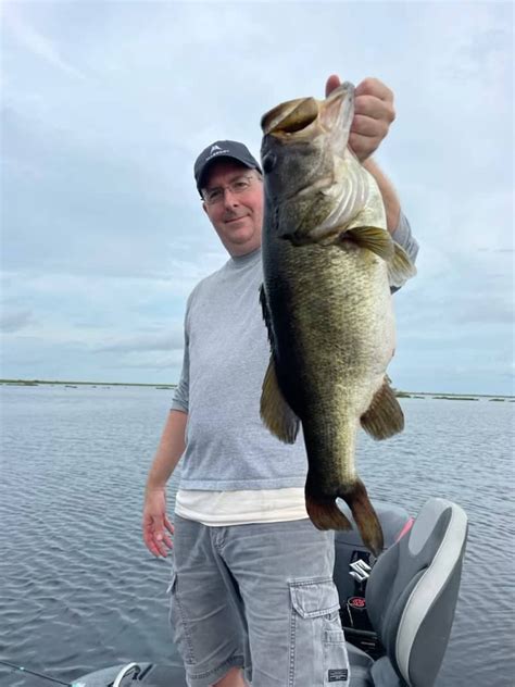 Fishing Guide Trip Okeechobee Lake 1025 Lake Okeechobee Bass Fishing