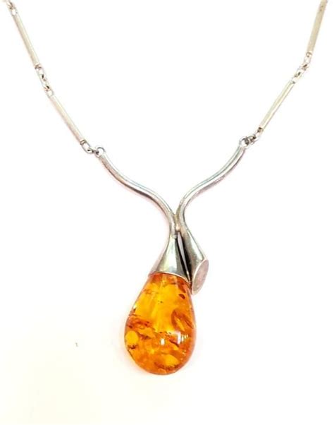 Modern Amber Necklace Sterling And Baltic Amber 165 Long Etsy In 2020
