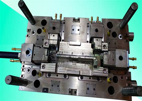 China Mold Maker Insert Mold Makingcustom Plastic Injection Molding