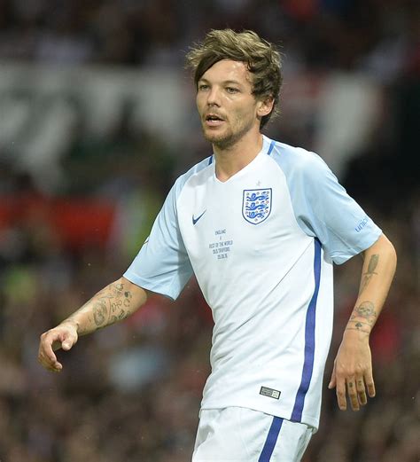 Louis Tomlinsons Team Beats Bandmates Rest Of The World Stars At