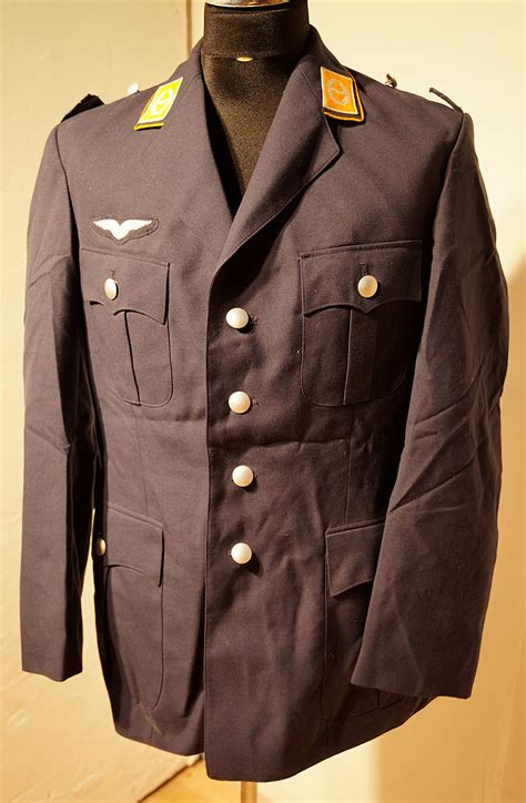 The bundeswehr is the unified armed forces of germany and their civil administration and procurement authorities. 1x Original BW Bundeswehr Luftwaffe Sakko Jackett Uniform ...