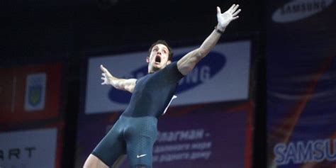 The first world record in the men's pole vault was recognized by the international association of athletics federations in 1912. JO 2016: avant le record du monde de Renaud Lavillenie en ...