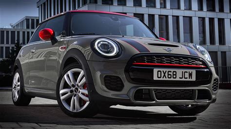 Mini Jcw Returns With A 2019 Facelift And Reduced Emissions Autobuzzmy