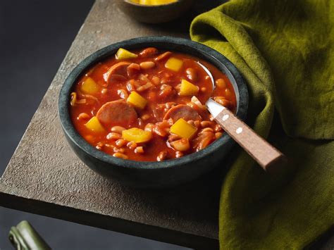 Witte en bruine bonensoep met vegetarische rookworst Unox