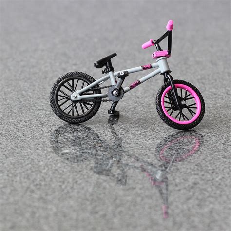 Professional Flick Trix Mini Bmx Finger Bike Toys Bicycle Model T