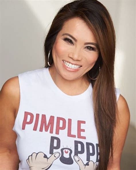 The Accidental Celebrity Dermatologist Dr Sandra Lee Aka Dr Pimple
