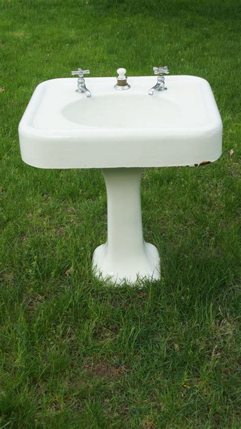 There's a type of apron sink for all types of design and they can be used in your bathroom too! Antique Cast Iron Enamel Bathroom pedestal sink and ...