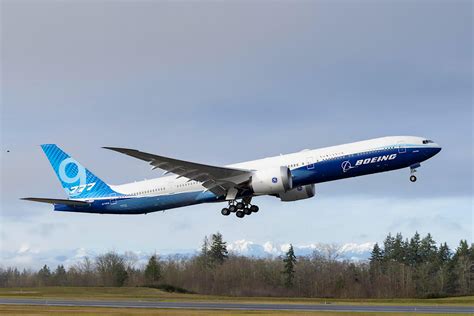 Le 1er Boeing 777x Prend Enfin Son Envol Actu Aero Aaf