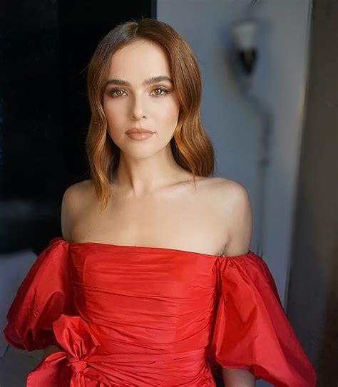 zoey deutch nude and sexy pics and topless sex scenes scandal planet
