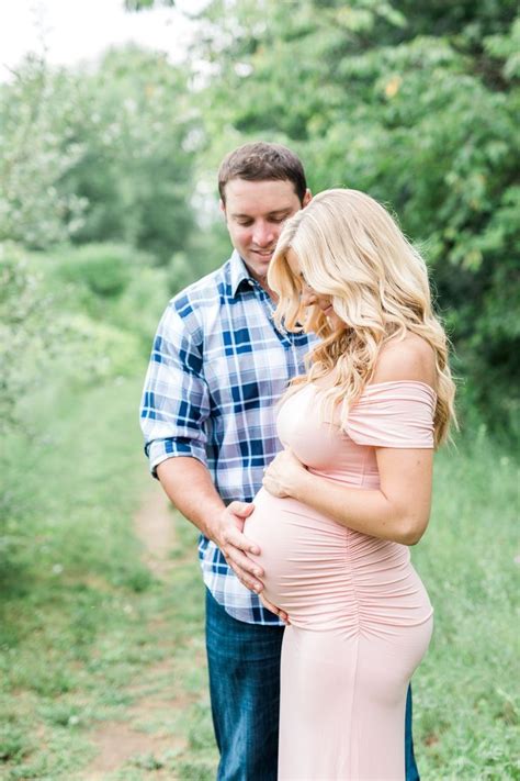 Beautiful Outdoor Maternity Session Nicole And Will Rockford