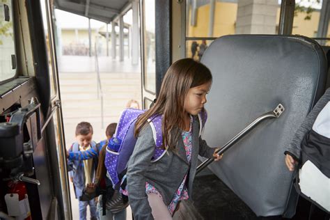 Seguridad del Autobús Escolar Para el Regreso a la Escuela