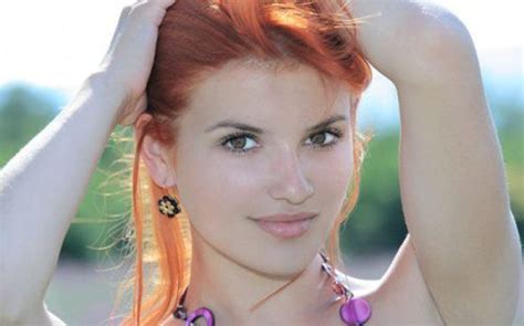 Redheads Showing Just How Beautiful They Are 60 Pics Izispicy Com