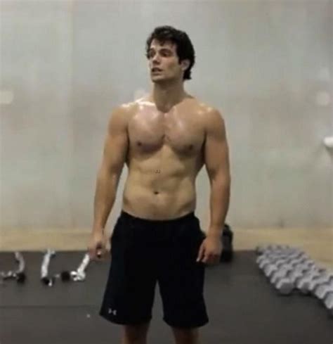Henry Cavill Why He Looks Sexy Shirtless
