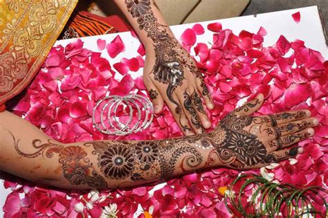 Mehndi Design Wallpapers Pictures Images