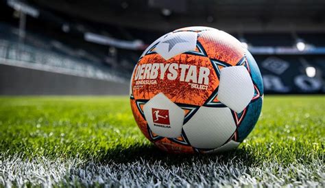 Der aktuelle spieltag und die tabelle der bundesliga 2021/2022. Das ist der neue Bundesliga-Spielball von Derbystar - Seite 1