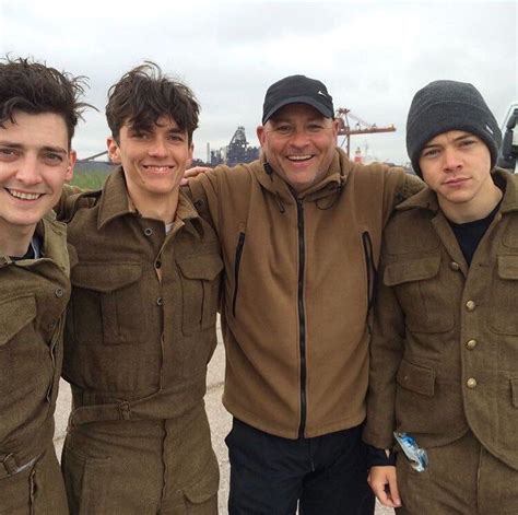 Aneurin Fionn And Harry On Set For Dunkirk In 2016 Harry Styles Cute