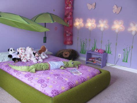 year  girls room  loves purple beds  year  girl