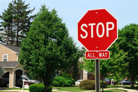 Disobey Stop Sign Ontario Traffic Ticket Defence Cardy Legal Services