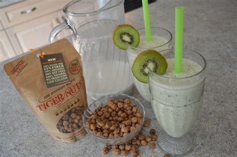 How To Make Kiwi Tiger Nuts Milk Smoothies Video The How To Cook