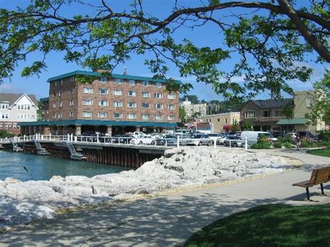 Hotel From Harbour Picture Of Holiday Inn Port Washington Port