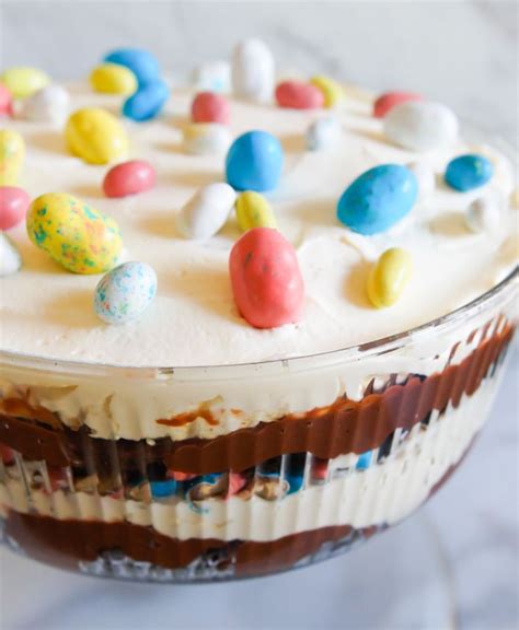 Discover and create our sweet and easy easter trifles perfect for your family's easter dessert using our iga australia recipe. Easter Trifle | Dessert recipes, Dessert recipes easy, Desserts