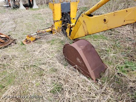 John Deere Backhoe Attachment In Independence Mo Item Dd4060 Sold