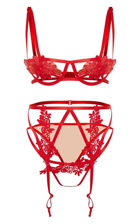 Red Lace Detail Strapping 3 Piece Lingerie Set Prettylittlething Aus