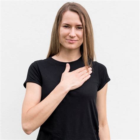 Free Photo Deaf Woman Communicating Through Sign Language