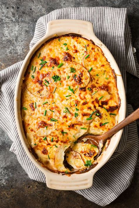 All you have to do is layer your potatoes between the i make a great scalloped potato and have used the same recipe forever but was intrigued by the crock pot. 30 Best Scalloped Potatoes Recipes - How to Make Scalloped ...