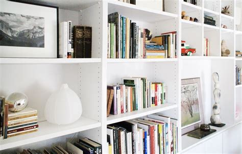 Decor Inspiration Bookshelf Style The Decorista Bookshelf Styling
