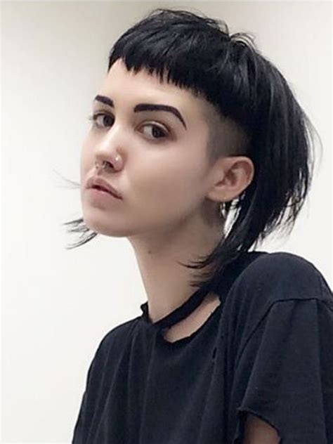 9 Ace Short Alternative Hairstyles With Bangs For Girls