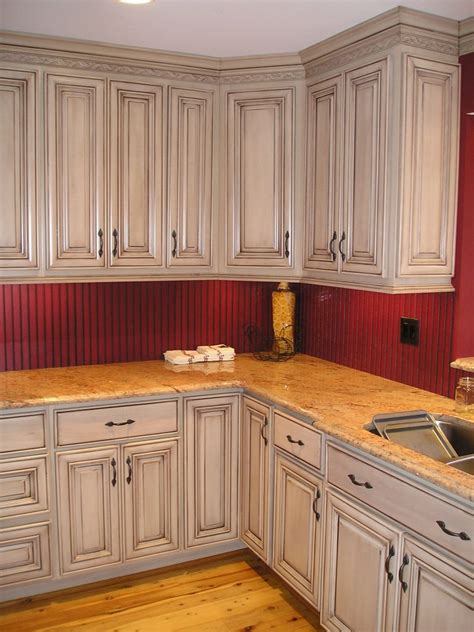 How To Glaze Kitchen Cabinets Antique Look For Your Kitchen Kitchen