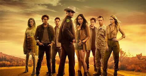 Warner Channel Estrena La Tercera Temporada De Roswell New Mexico