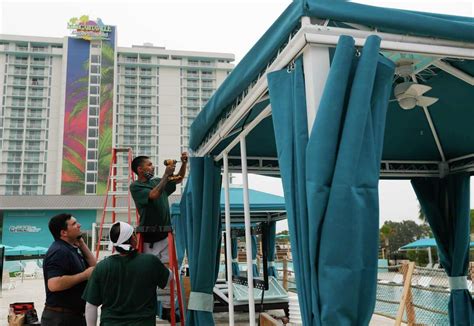 First Margaritaville Resort In Texas Opens On Lake Conroe