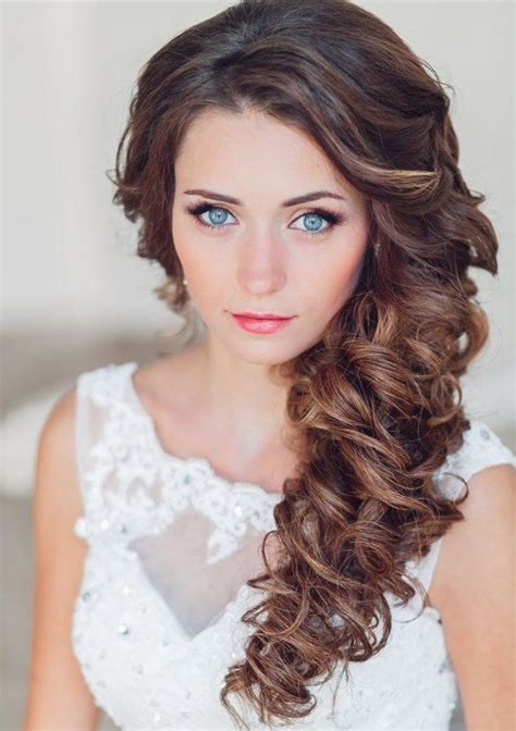 55 idées romantiques de coiffure mariage cheveux longs side swept hairstyles side hairstyles