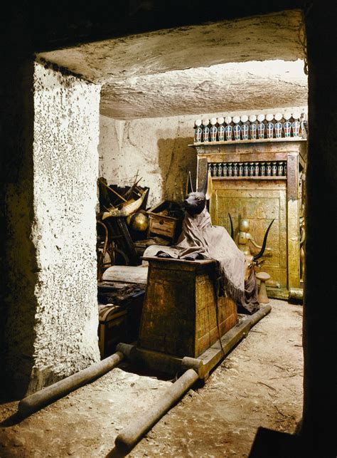 1922 The Discovery Of Tutankhamuns Tomb — In Color Ancient Egypt
