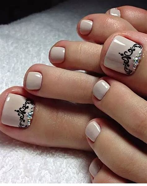 Te gustaria decorar las uñas de tu hija con bonitos y sencillos diseños? Arte uñas de los pies | Manicura de uñas, Uñas decoradas ...