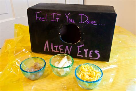 How To Make Halloween Feelie Boxes With Pictures Ehow